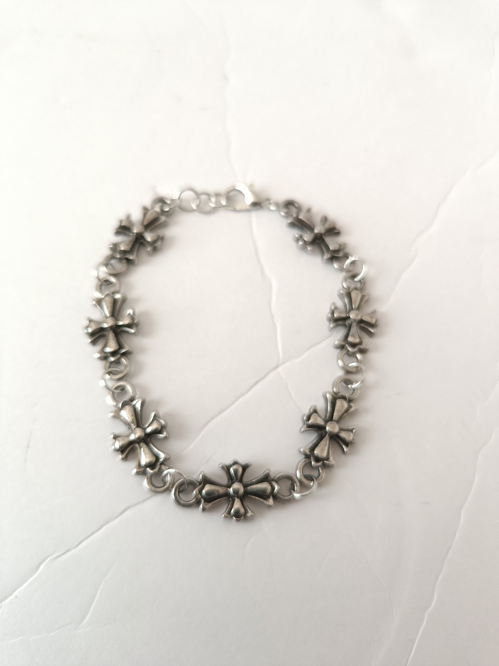 Silver Goth Cross Link Bracelet - Picture 2 of 5